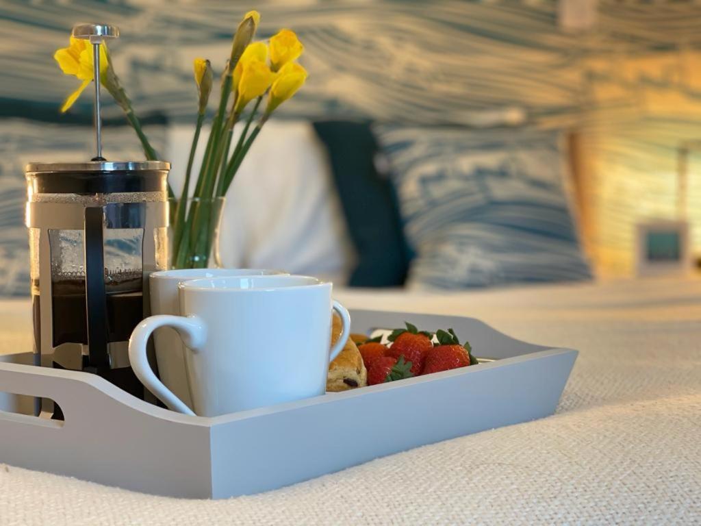 The Bunker-Luxe Central Falmouth Getaway With Stunning Sea Views Bagian luar foto