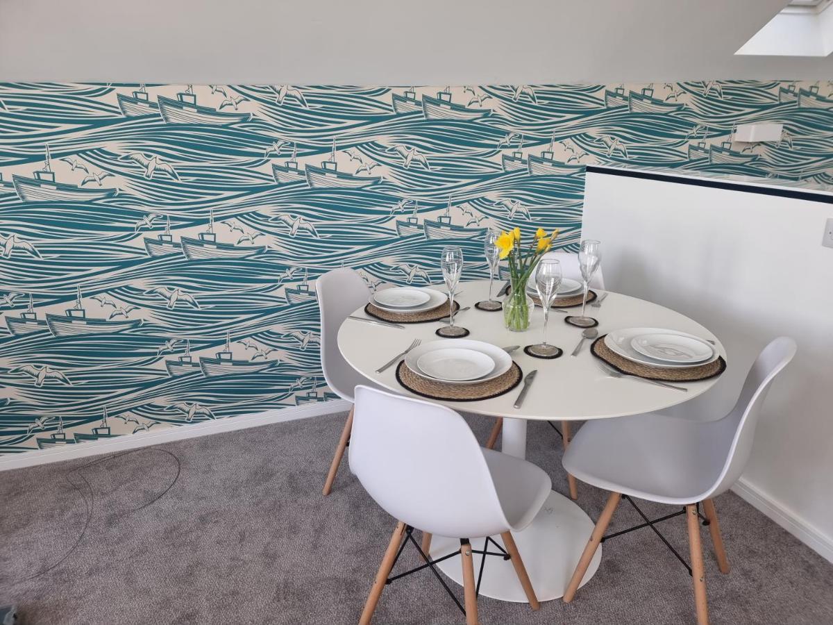 The Bunker-Luxe Central Falmouth Getaway With Stunning Sea Views Bagian luar foto